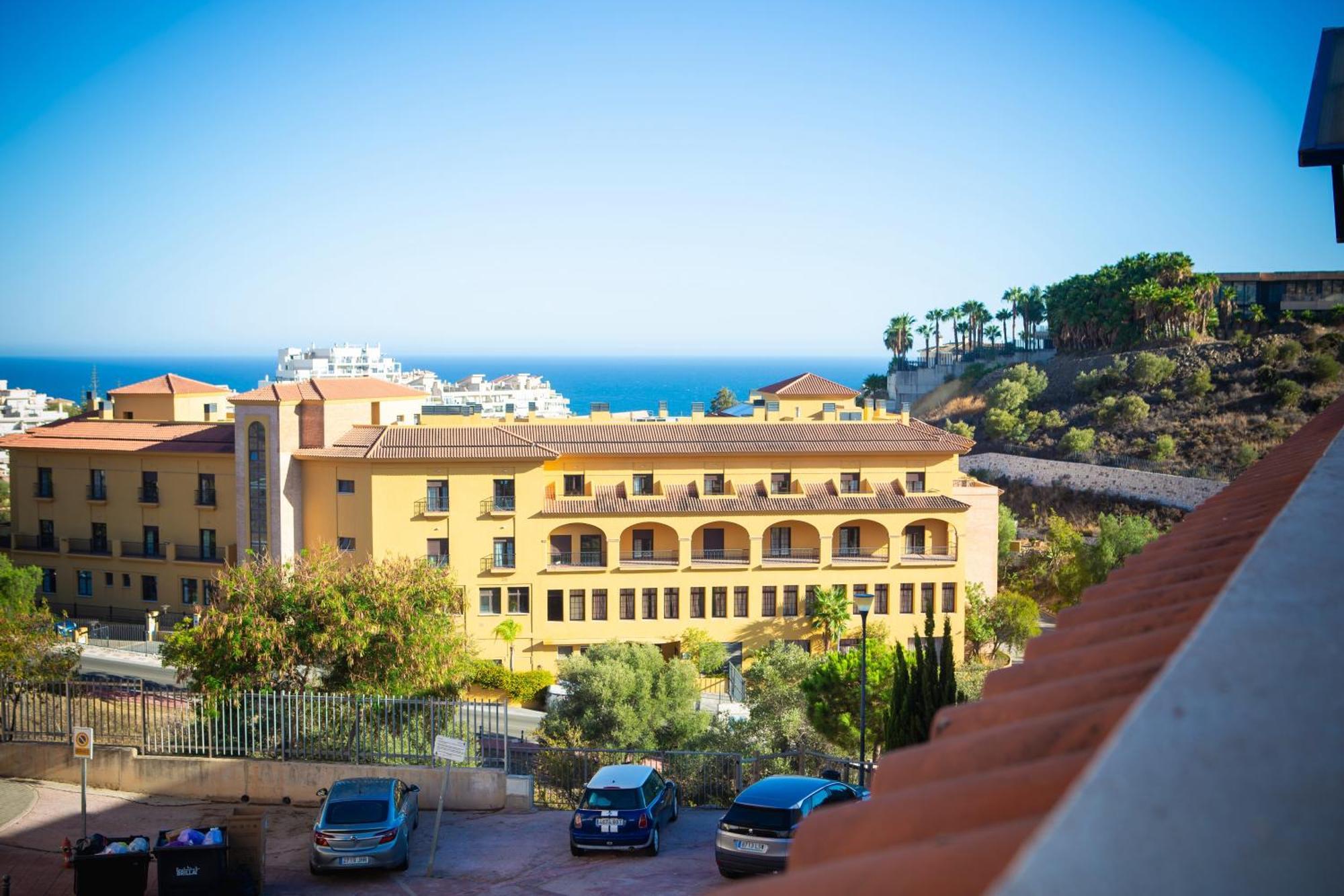 Benalhome - Tu Hogar Con Terraza Y Ducha Exterior Benalmadena Exterior photo